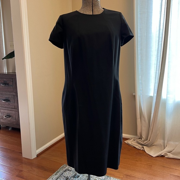 Brooks Brothers Sheath Cap-sleeve Wool Dress, size 12 - Picture 2 of 5